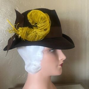SWANKY 1940s' BROWN FURRY FELT FEDORA WITH UNIQUE CROWN + YELLOW CURLY FEATHER